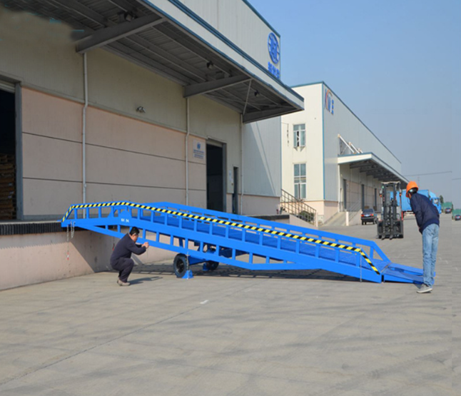 武夷山移动式登车桥应用