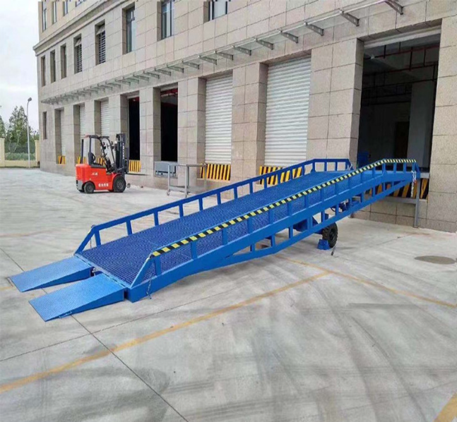 武夷山移动式登车桥装卸